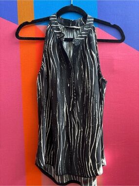Go Silk 100% Silk Black and White Sleeveless Women's Top